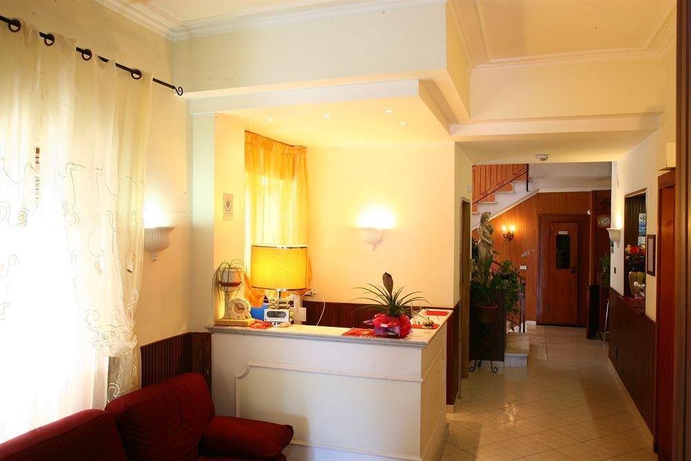 Hotel Eliseo Fiuggi Buitenkant foto
