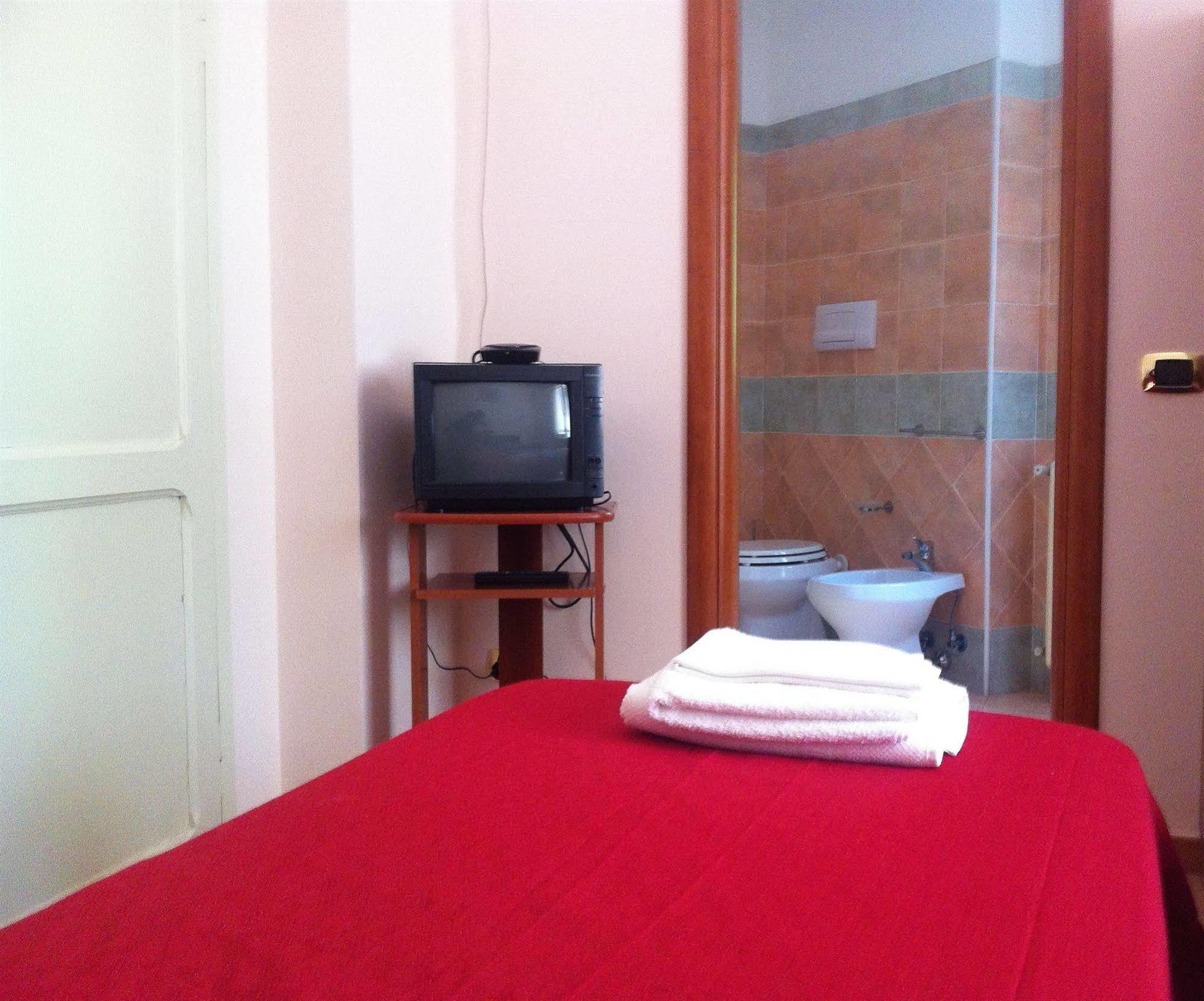 Hotel Eliseo Fiuggi Buitenkant foto
