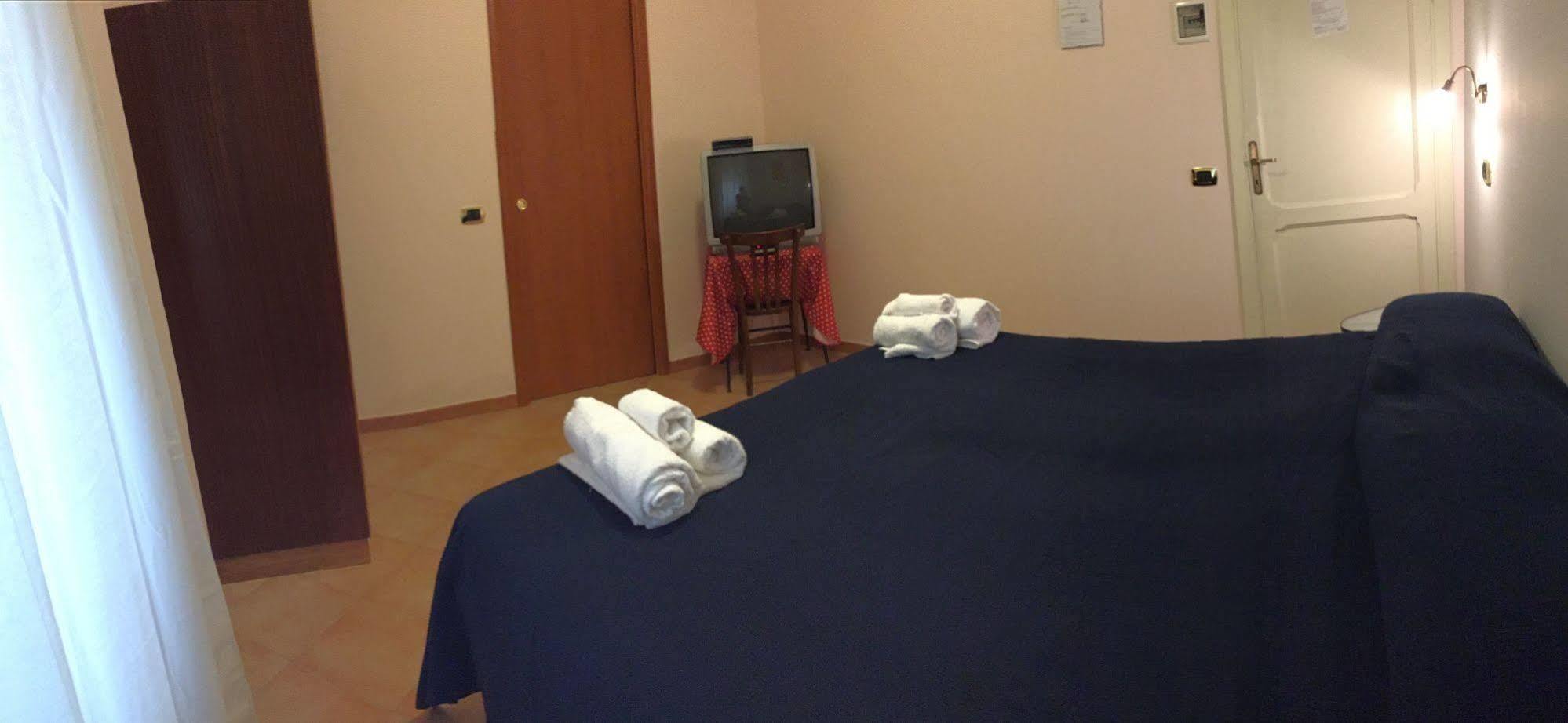 Hotel Eliseo Fiuggi Buitenkant foto