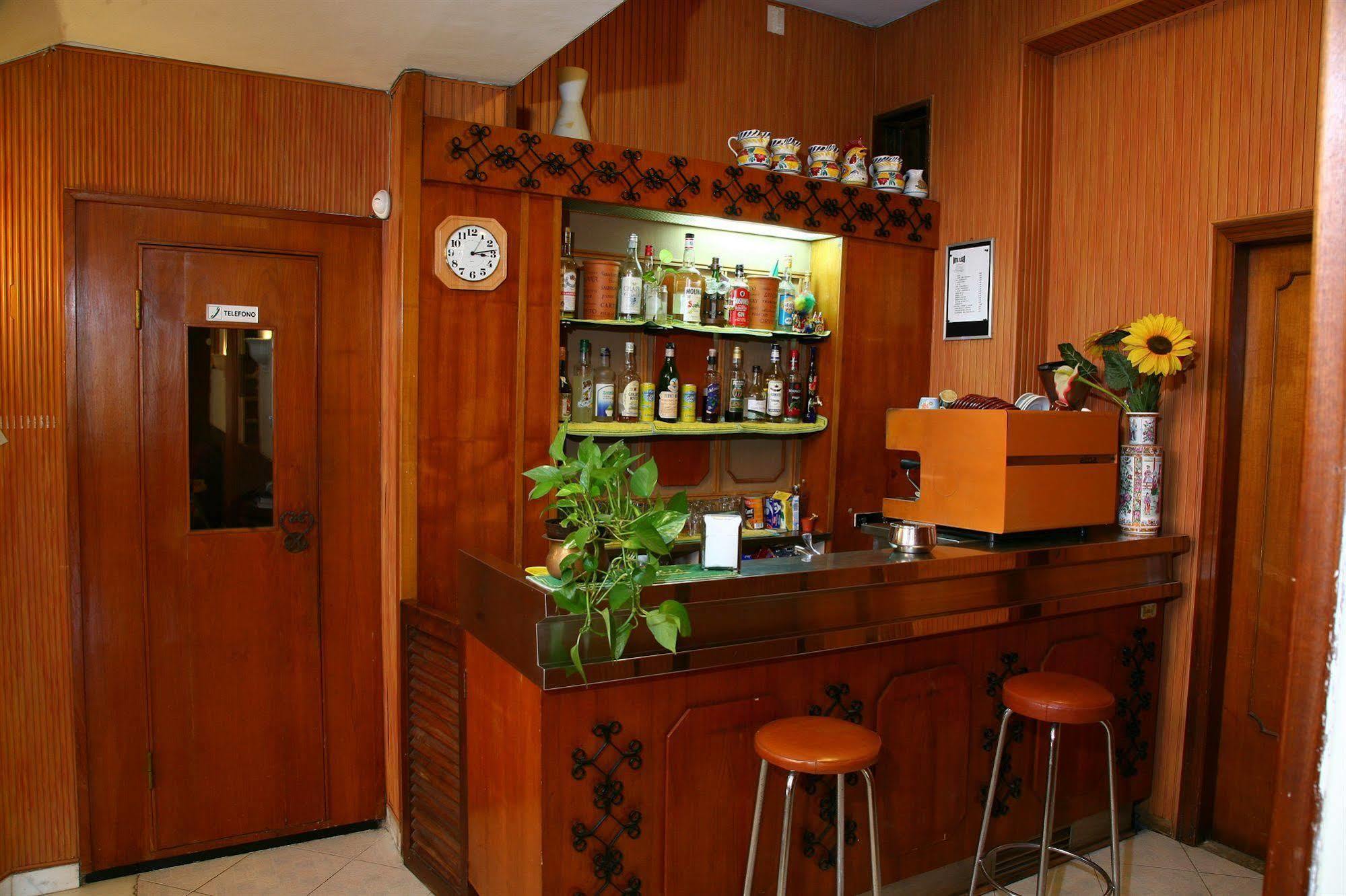 Hotel Eliseo Fiuggi Buitenkant foto