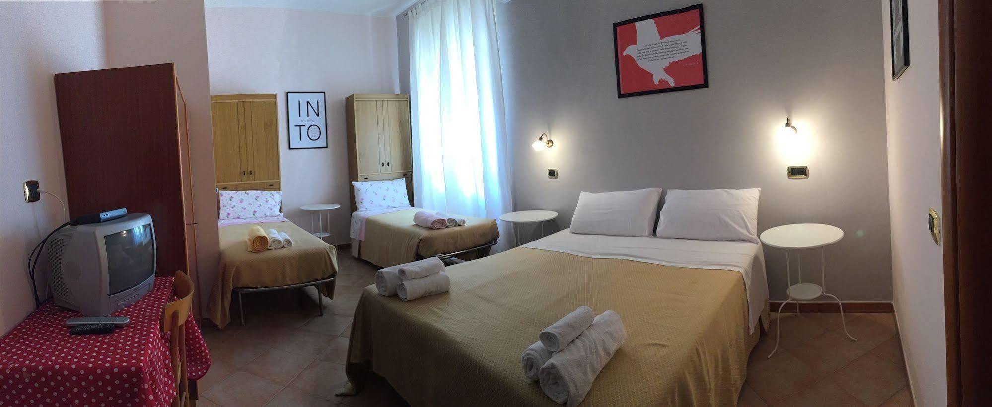 Hotel Eliseo Fiuggi Buitenkant foto